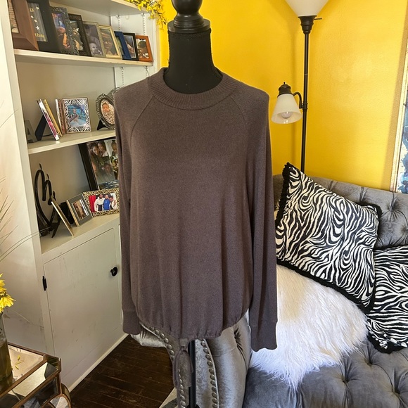 A new day, gray log sleeve women’s sweater size medium w/ drawstring waist - Picture 8 of 11